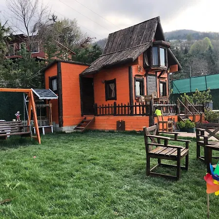 Alojamento de Acomodação e Pequeno-almoço The Hobbit House 1 *